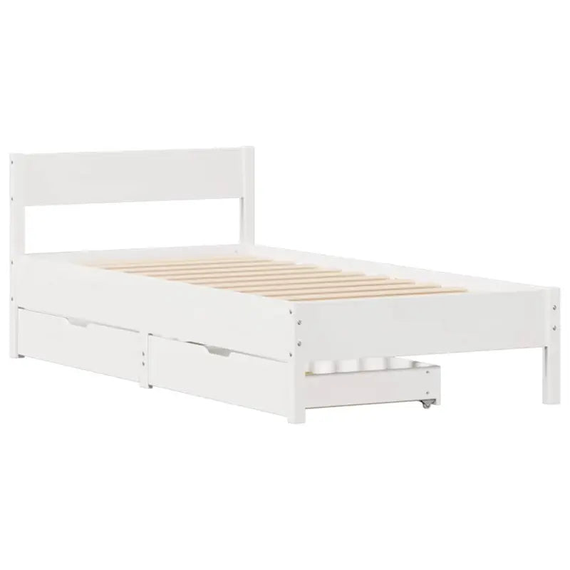 Bedframe van massief grenenhout in wit materiaal voor een goede nachtrust - Bedden & bedframes