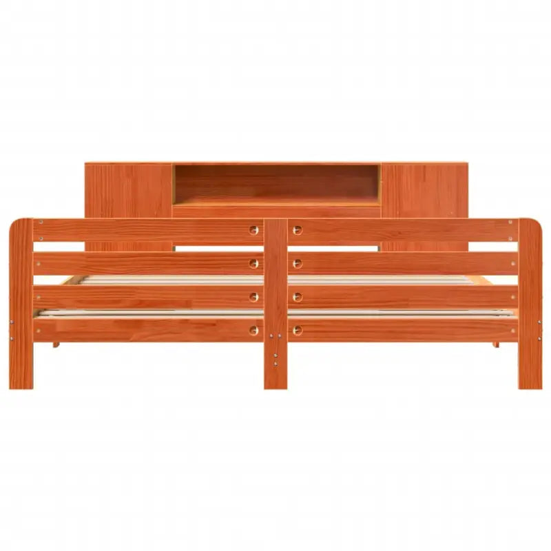 Bedframe van massief grenenhout voor een stevige en duurzame slaapplaats - Bedden & bedframes