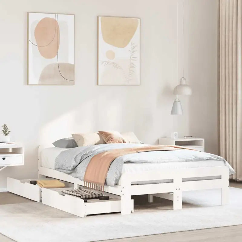 Bedframe van massief grenenhout voor een stevige en duurzame slaapruimte - Wit / 135 x 190 cm - Bedden & bedframes