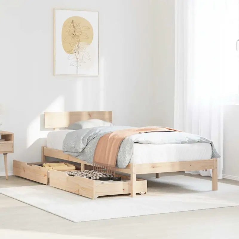 Bedframe van massief grenenhout voor stabiele en duurzame slaapkamer</assistant - Bedden & bedframes