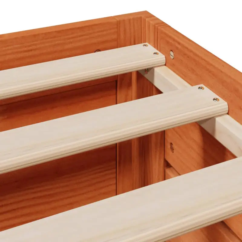Bedframe van massief grenenhout voor stevige en duurzame slaapcomfort - Bedden & bedframes
