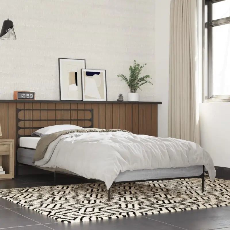 Comfortabel bedframe van bewerkt hout voor elke slaapkamer - Grijs sonoma / 75 x 190 cm - Bedden & bedframes