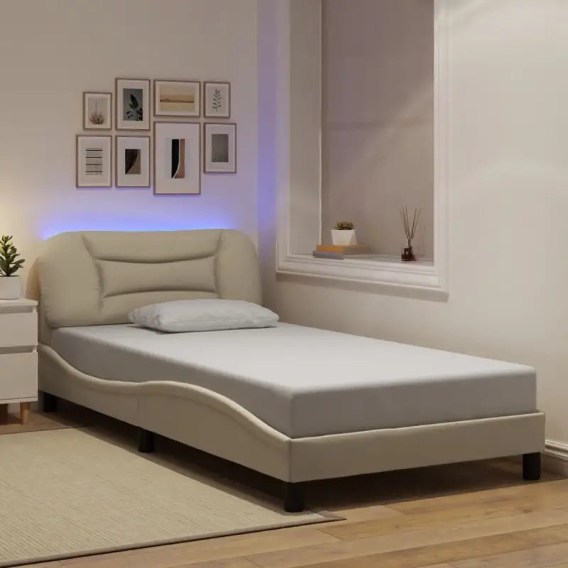 Crème bedframe met LED-verlichting en multiplex lattenbodem - Crème / 100 x 200 cm - Bedden & bedframes