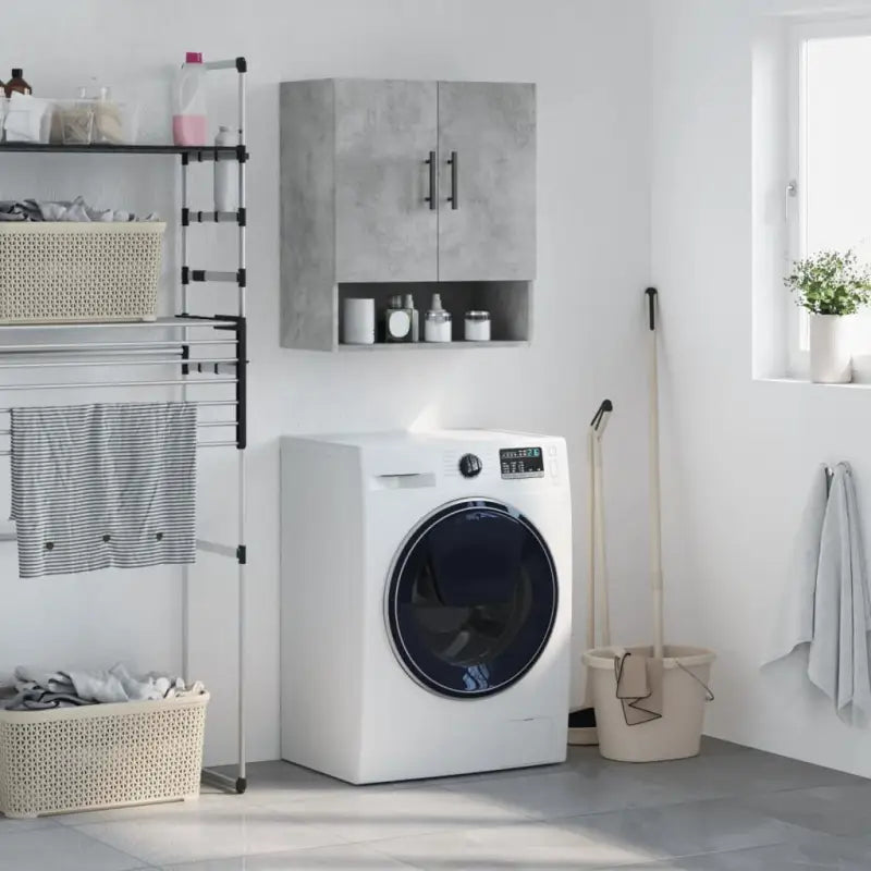 Decoratieve wandkast van bewerkt hout voor praktische opbergruimte - Opbergkasten & lockerkasten