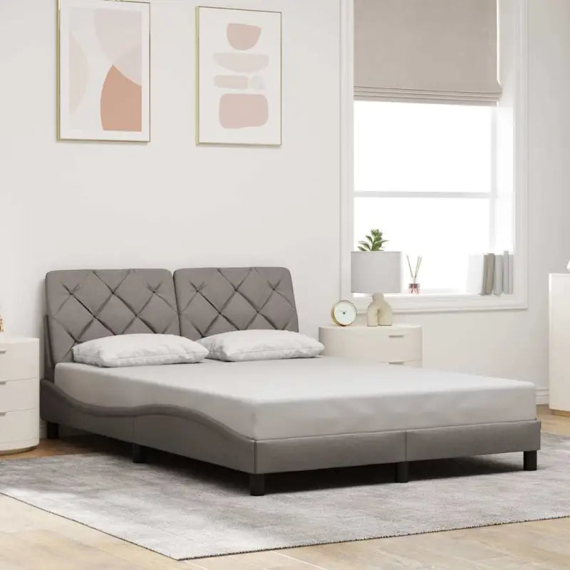 Donkerbruin bedframe met ademend vermogen en comfortabel polyesterstof - Taupe / 120 x 200 cm - Bedden & bedframes