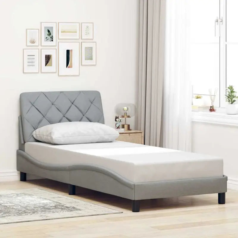 Donkerbruin bedframe met ademend vermogen en comfortabel polyesterstof - Lichtgrijs / 90 x 200 cm - Bedden & bedframes