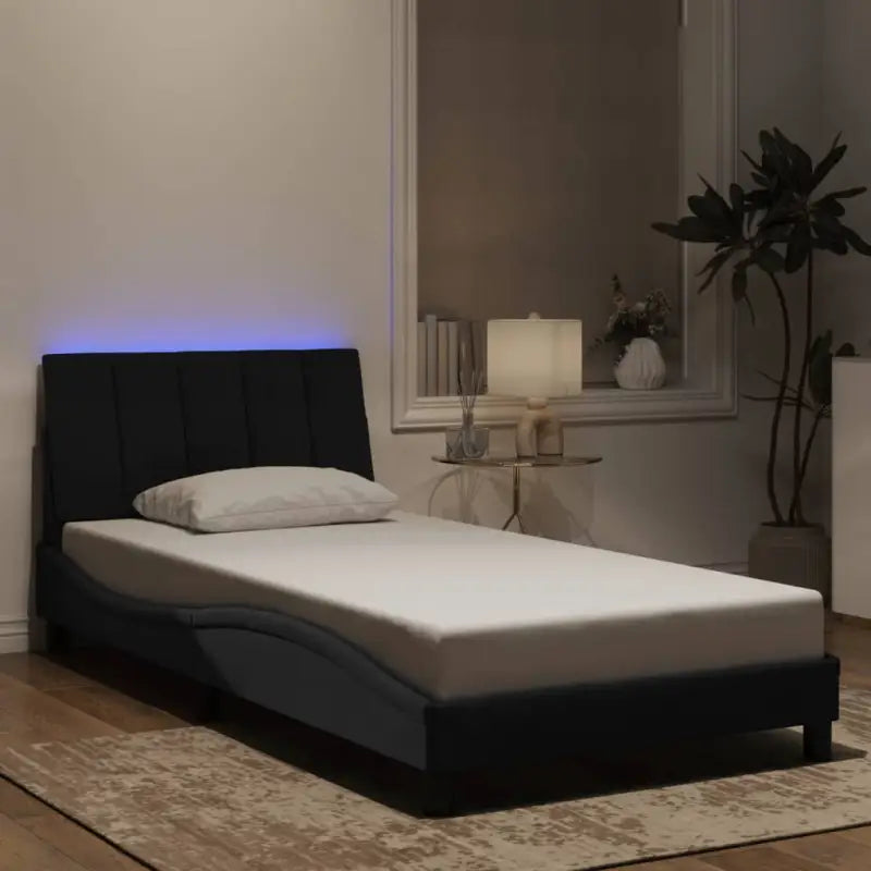 Donkergroen bedframe met LED-verlichting en multiplex lattenbodem - Zwart / 100 x 200 cm - Bedden & bedframes