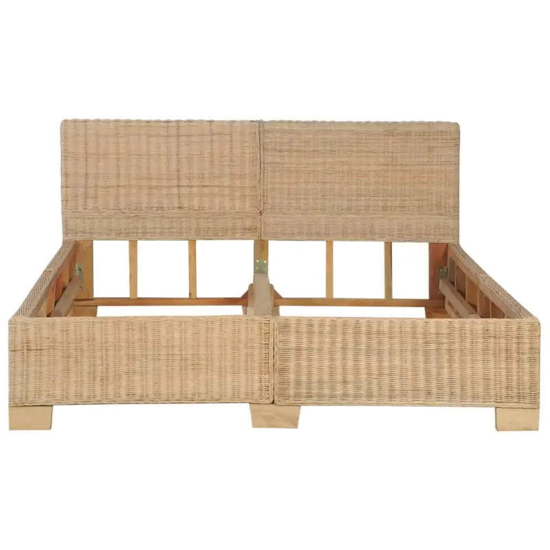 Echt rattan bedframe met geweven structuur voor een exotische look - Bedden & bedframes