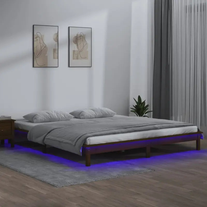 Houten bedframe met LED-verlichting van massief grenenhout - Honingbruin / 160 x 200 cm - Bedden & bedframes