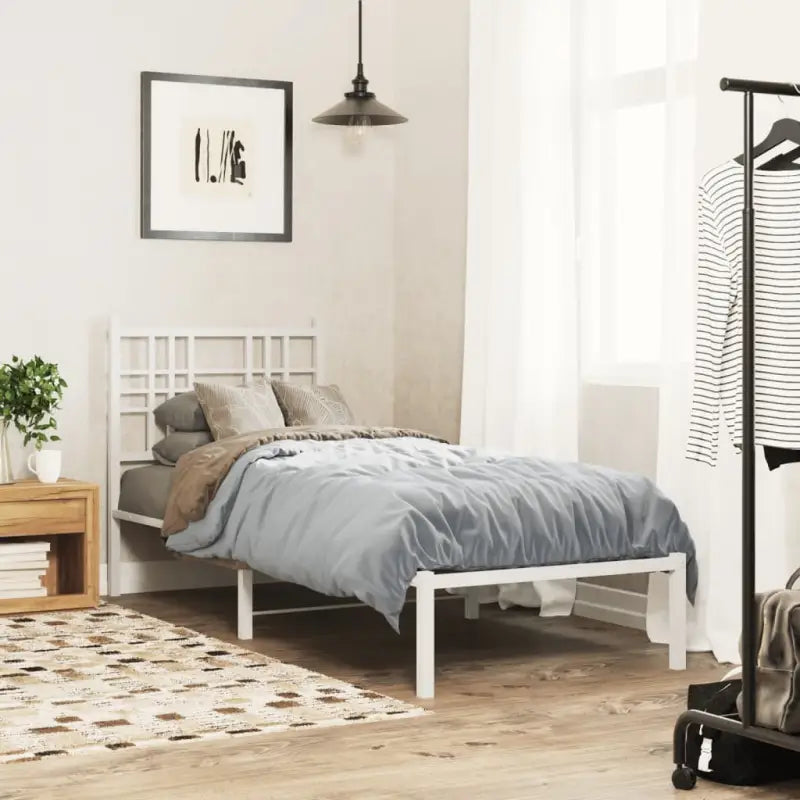 Klassiek metalen bedframe met extra opbergruimte en metalen latten - Wit / 75 x 190 cm / met hoofdbord - Bedden &