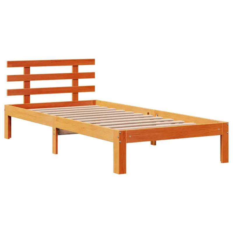 Massief grenenhouten bedframe voor goede nachtrust en natuurlijke stijl - Bedden & bedframes