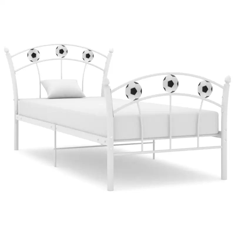 Metalen bedframe met voetbaldesign voor een heerlijke nachtrust - Bedden & bedframes