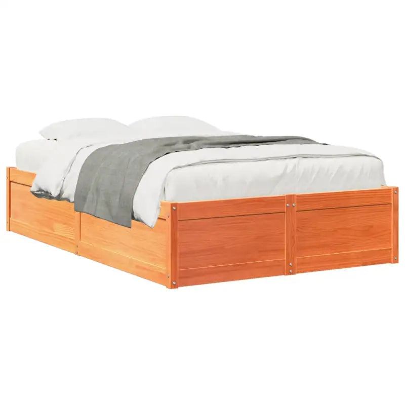 Moderne bedframe van massief grenenhout met multiplex lattenbodem - Bedden & bedframes
