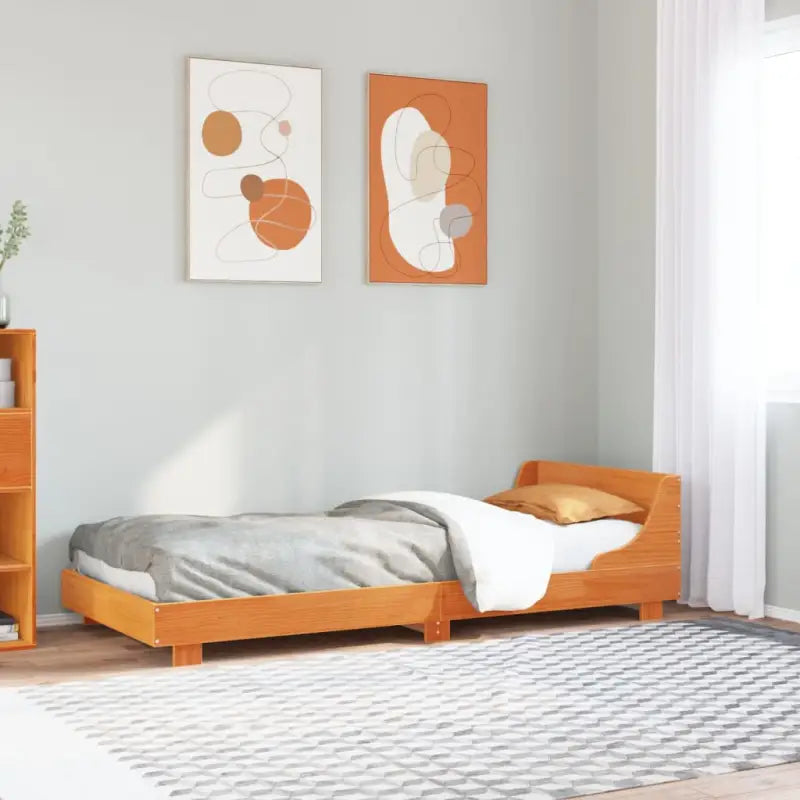 Moderne houten bedframe van massief grenenhout voor een strakke slaapkamer - Wasbruin / 75 x 190 cm - Bedden & bedframes