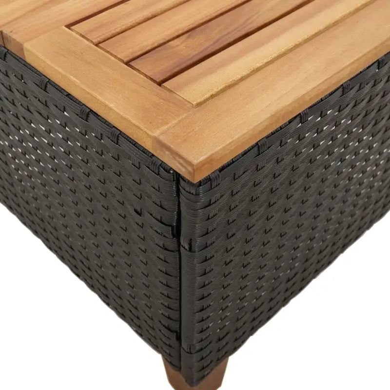 Poly rattan tuintafel voor eenvoudig schoonmaken en gezellige tuinmomenten - Tuintafels