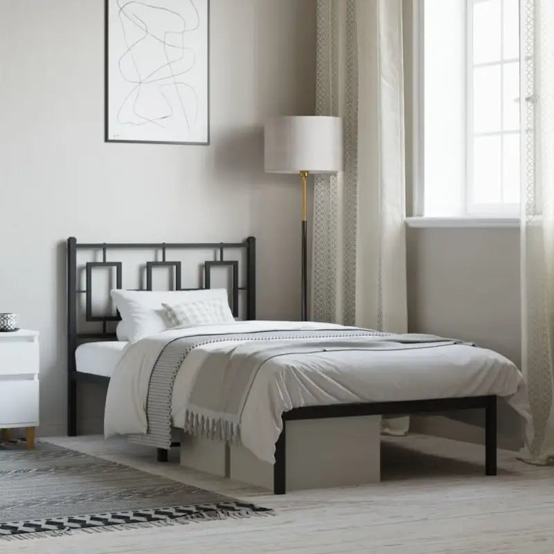 Robuust metalen bedframe met extra opbergruimte en tijdloos design - Zwart / 90 x 190 cm / met hoofdbord - Bedden &