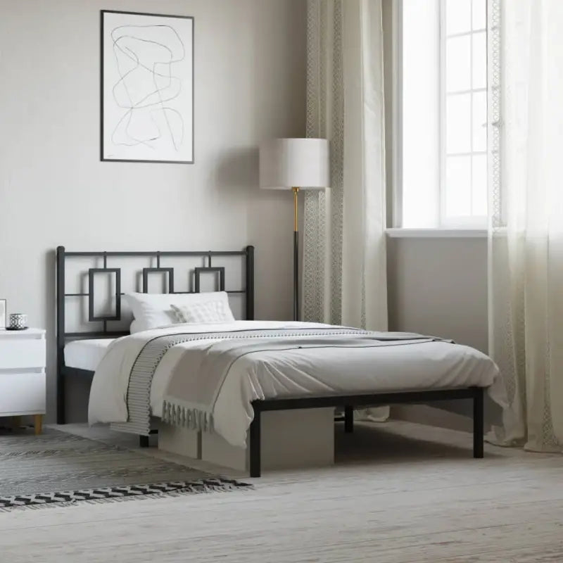 Robuust metalen bedframe met extra opbergruimte en tijdloos design - Zwart / 107 x 203 cm / met hoofdbord - Bedden &