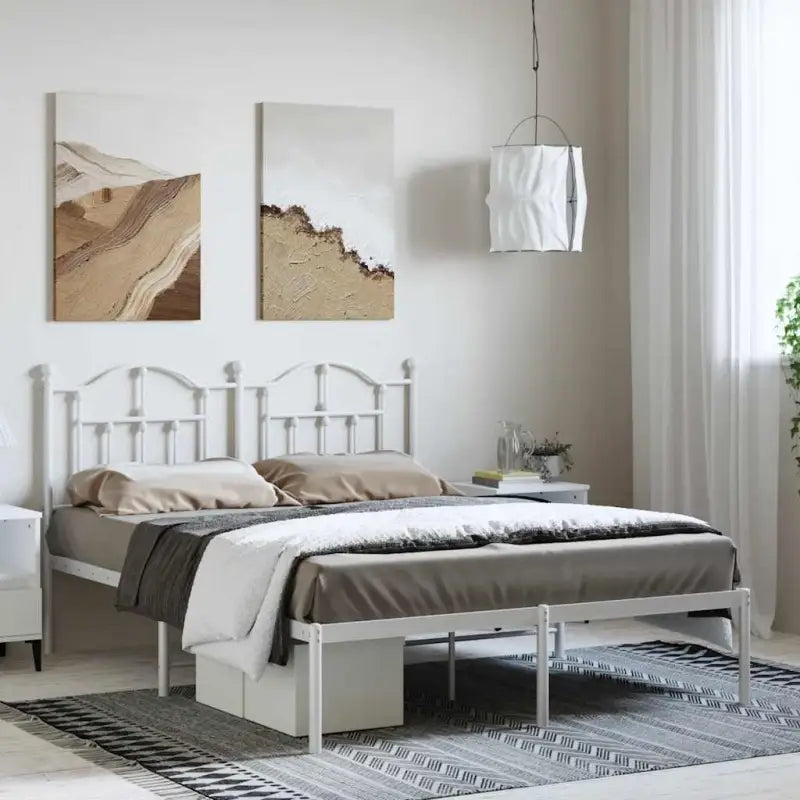 Robuust metalen bedframe met extra opbergruimte en tijdloos design - Wit / 135 x 190 cm / met hoofdbord - Bedden &