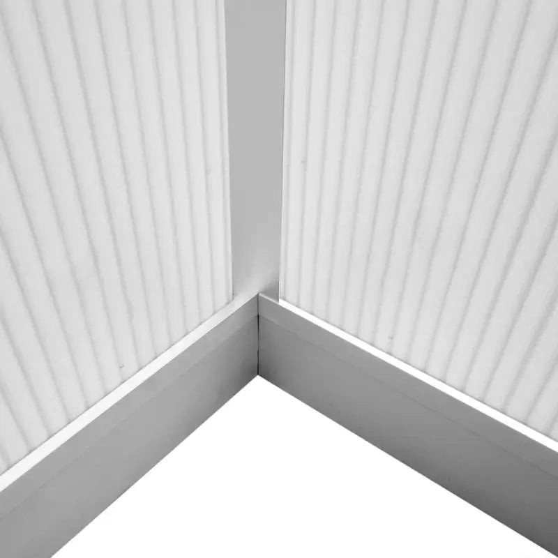 Ruime tuinkas voor het beschermen en kweken van planten - Tuinkassen