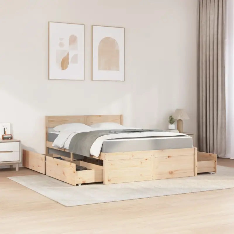 Tijdloos bedframe van massief grenenhout voor je slaapkamer - Bedden & bedframes