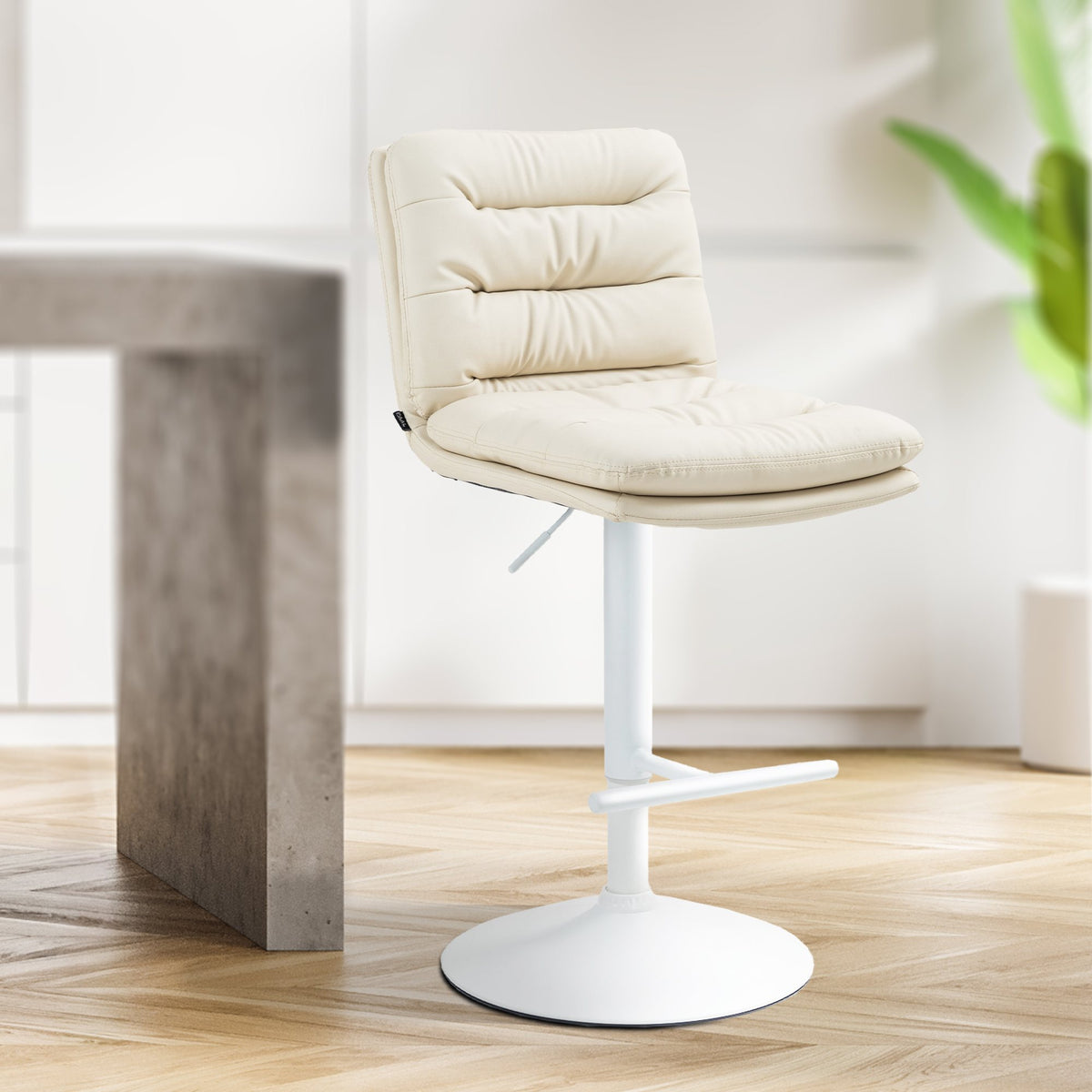 Set van 2 barkrukken Damar kunstleer creme,wit creme