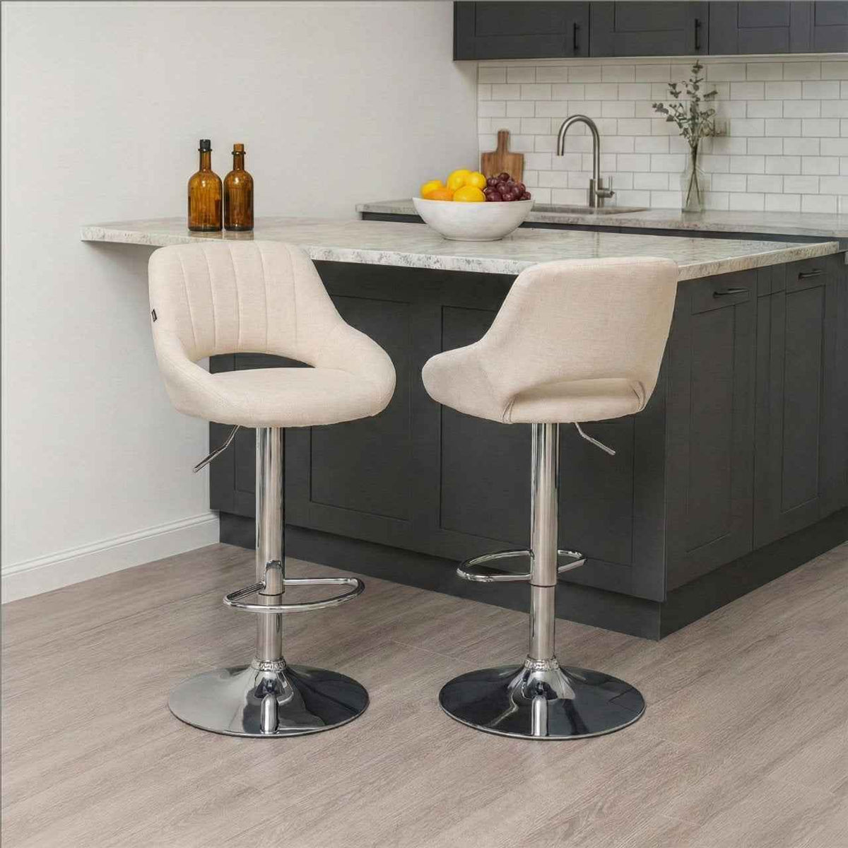 Barkruk Milet stof creme,chroom creme