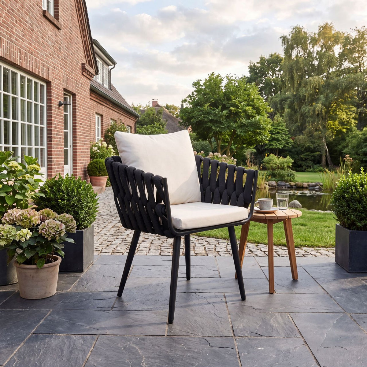 Tuinstoel Lombardia met zitkussen creme creme