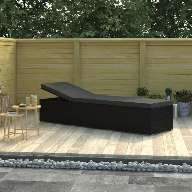 vidaXL Ligbed met kussen poly rattan grijs - Aashly