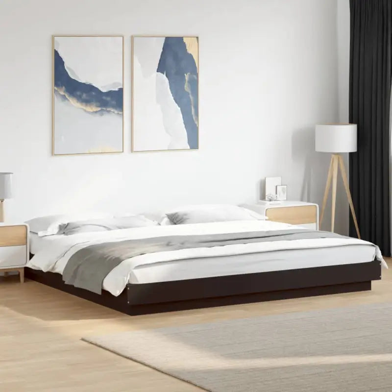 Bed met RGB LED-verlichting en bewerkt hout voor een stabiele nachtrust - Zwart / 200 x 200 cm - Bedden & bedframes