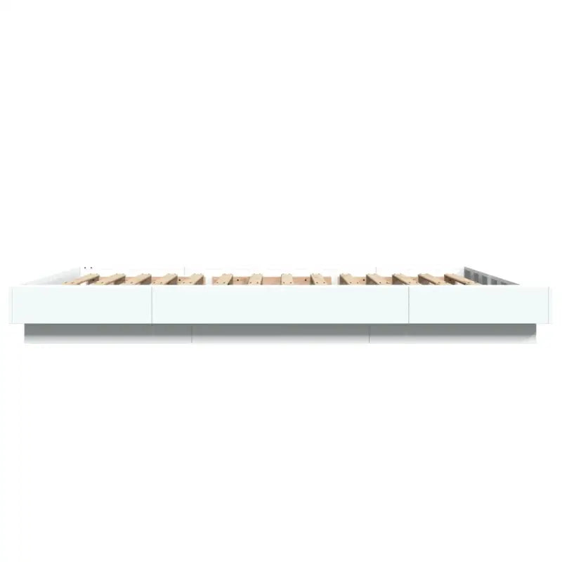 Bed met RGB LED-verlichting en bewerkt hout voor een stabiele nachtrust - Bedden & bedframes