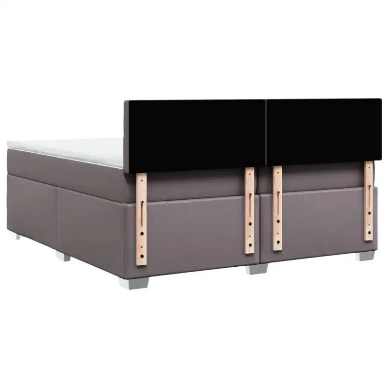 Bedden met grijs materiaal voor optimale nachtrust en duurzame vulling - Bedden & bedframes