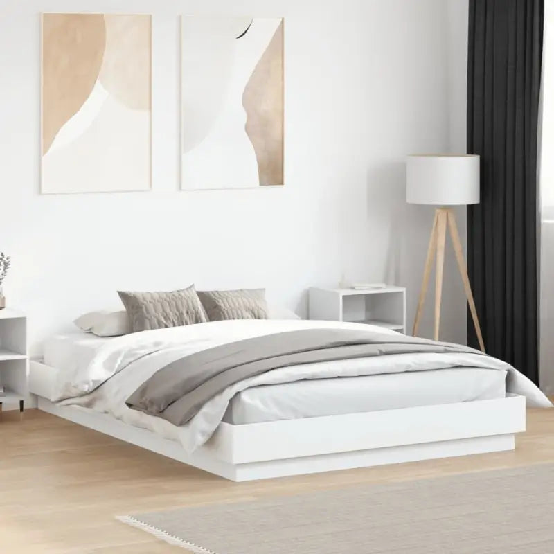 Bedframe in Grijs Sonoma met duurzaam bewerkt hout voor comfortabele nachten - Wit / 150 x 200 cm - Bedden & bedframes