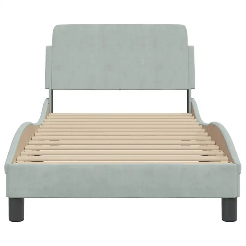 Bedframe met hoofdeinde en multiplex lattenbodem in zacht fluweel - Bedden & bedframes