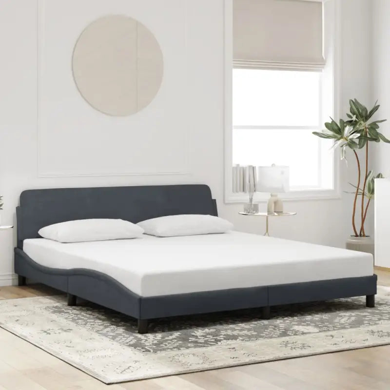 Bedframe met hoofdeinde en multiplex lattenbodem in zacht fluweel - Donkergrijs / 180 x 200 cm - Bedden & bedframes