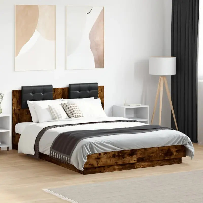 Bedframe met hoofdeinde en multiplex lattenbodem van bewerkt hout - Gerookt eiken / 135 x 190 cm - Bedden & bedframes