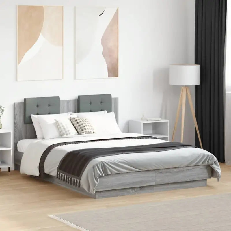 Bedframe met hoofdeinde en multiplex lattenbodem van bewerkt hout - Grijs sonoma / 120 x 190 cm - Bedden & bedframes
