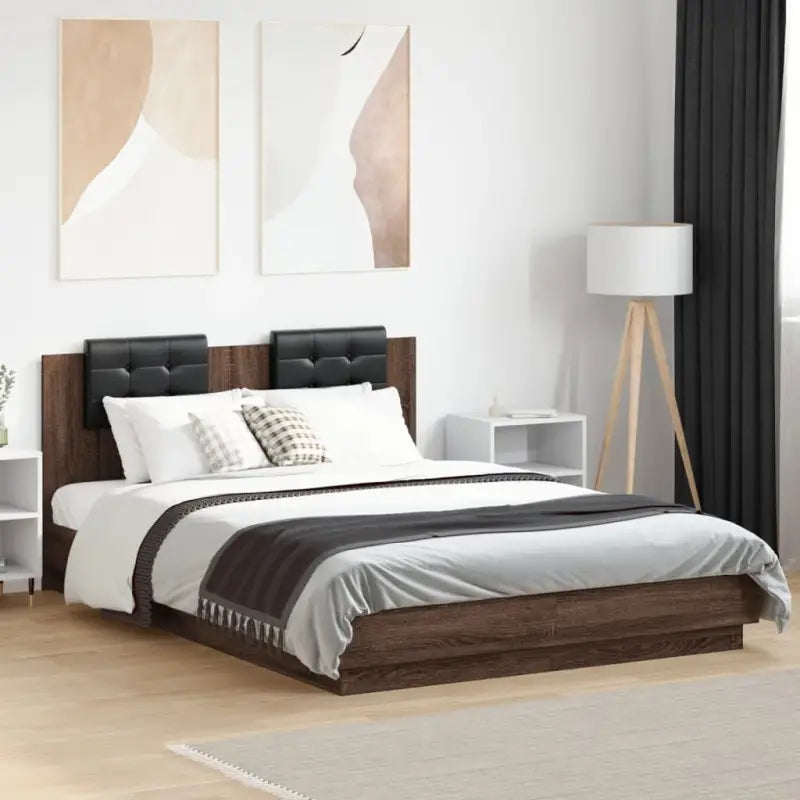 Bedframe met hoofdeinde en multiplex lattenbodem van bewerkt hout - bruin eikenkleur / 120 x 200 cm - Bedden & bedframes