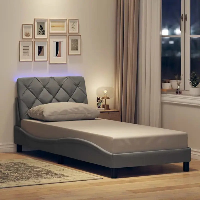 Bedframe met LED-verlichting en ademend vermogen in zwart materiaal - Lichtgrijs / 80 x 200 cm - Bedden & bedframes