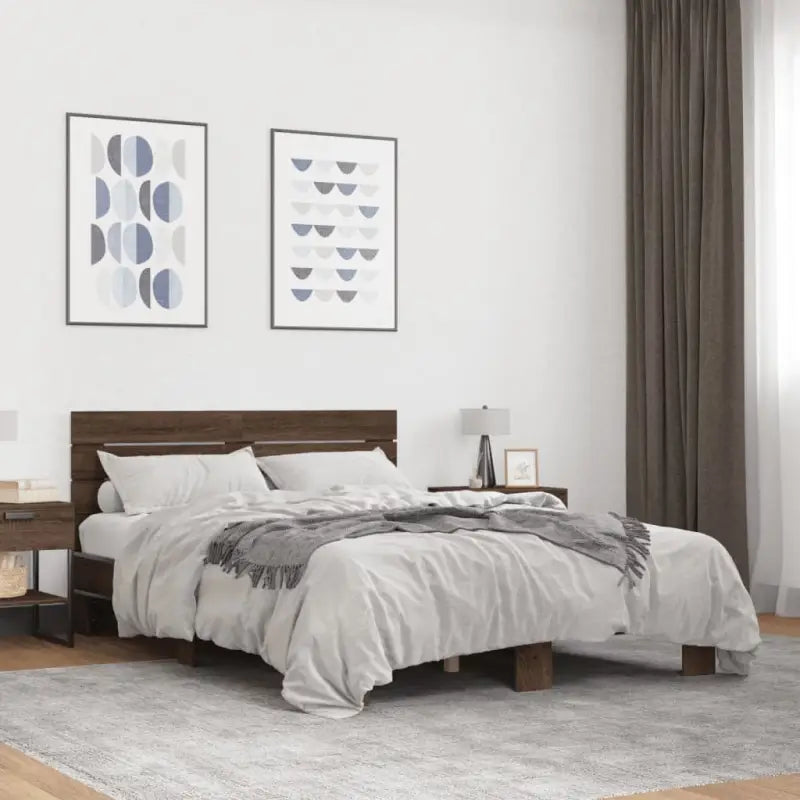 Bedframe met metalen poten en multiplex lattenbodem van bewerkt hout - bruin eikenkleur / 140 x 190 cm - Bedden &