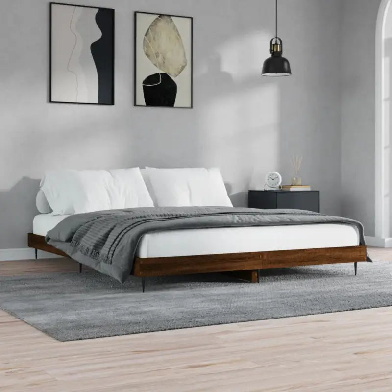 Bedframe met metalen poten en multiplex lattenbodem voor goede nachtrust - bruin eikenkleur / 120 x 200 cm - Bedden &