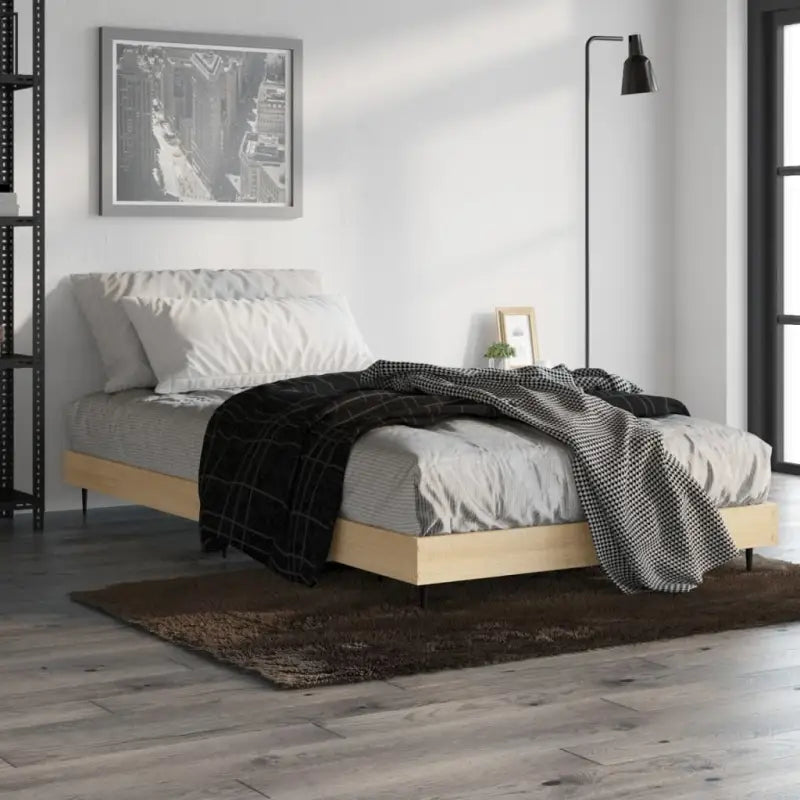 Bedframe met metalen poten en multiplex lattenbodem voor goede nachtrust - Bedden & bedframes