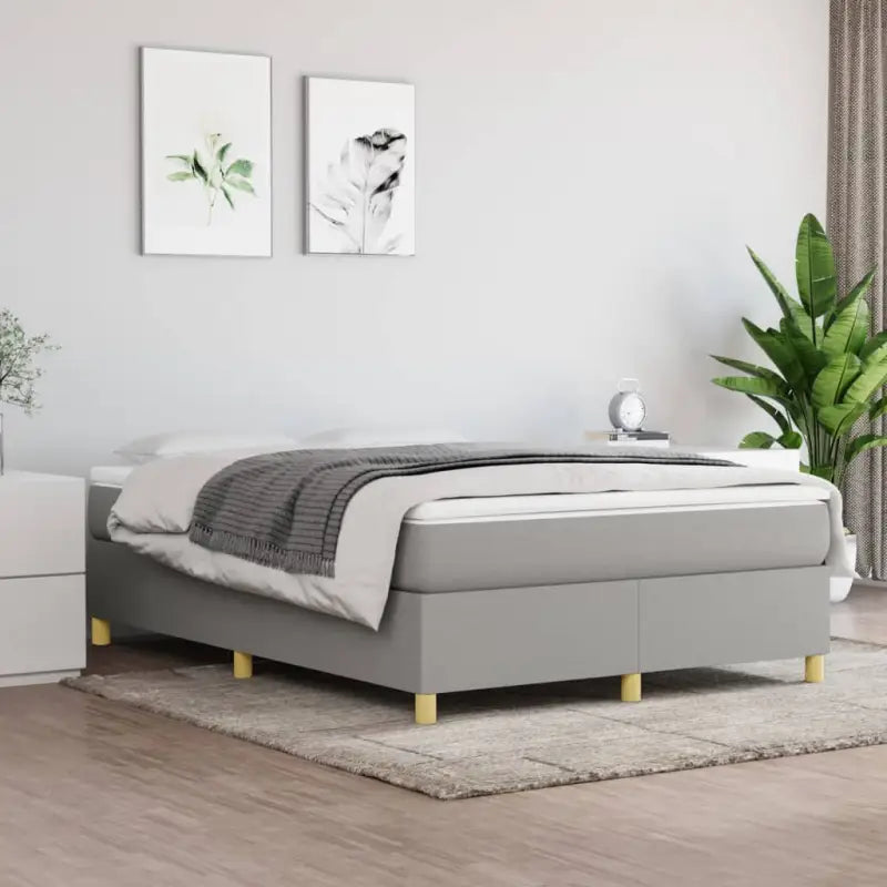 Bedframe met multiplex lattenbodem voor een comfortabele nachtrust - Lichtgrijs / 140 x 190 cm / 35 cm - Bedden &