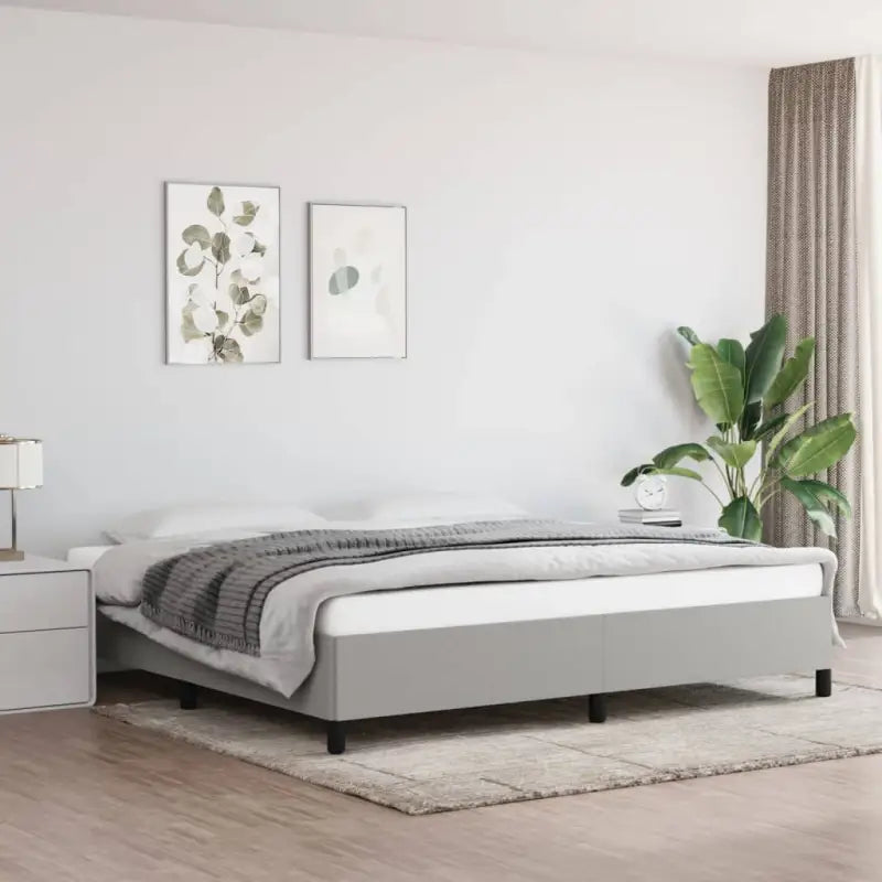 Bedframe met multiplex lattenbodem voor een stevige ademende slaapplaats - Lichtgrijs / 200 x 200 cm / 35 cm - Bedden &