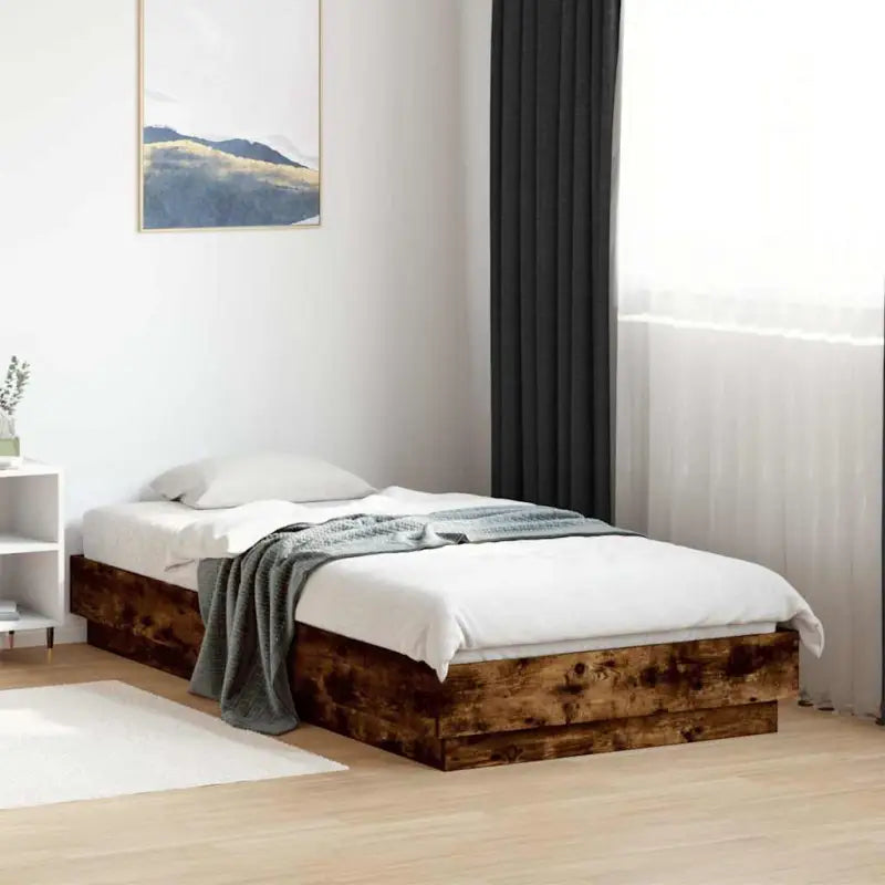 Bedframe van bewerkt hout in grijs sonoma voor een stabiele slaapkamer - Gerookt eiken / 90 x 190 cm - Bedden &