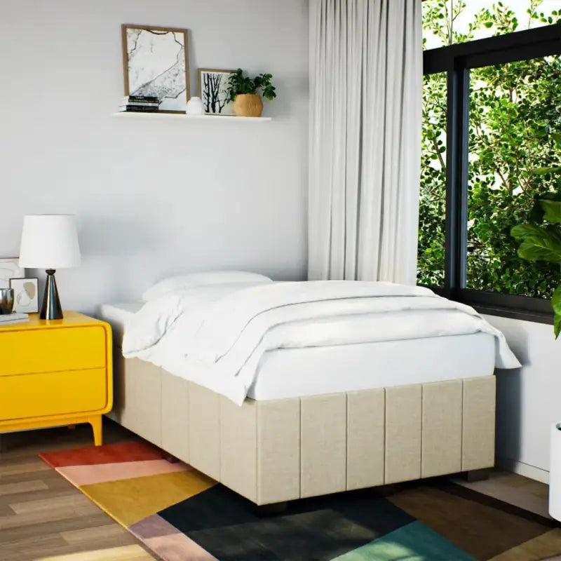 Bedframe van massief grenenhout met ademend vermogen en zacht polyesterweefsel - Crème / 120 x 200 cm - Bedden &