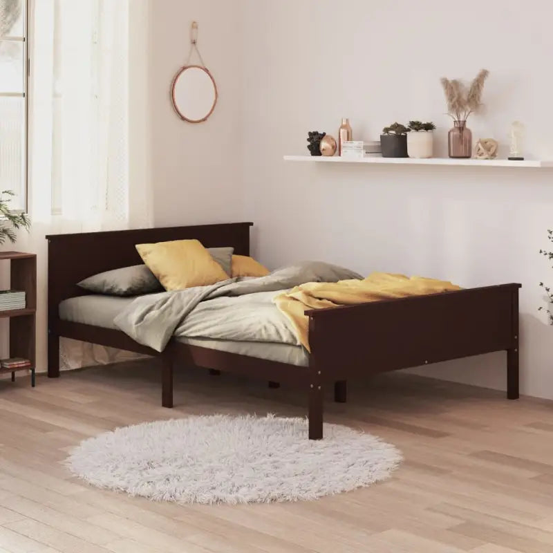 Bedframe van massief grenenhout met tijdloos en eenvoudig ontwerp - Donkerbruin / 160 x 200 cm - Bedden & bedframes