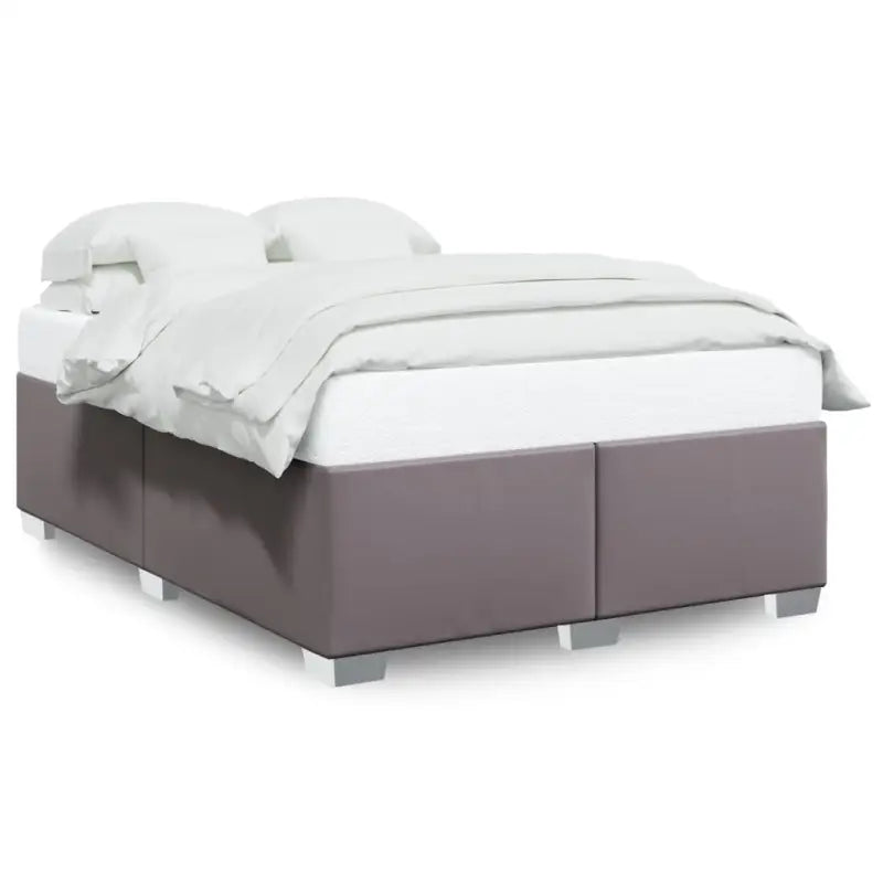 Bedframe van massief Grenenhout voor een duurzame en stijlvolle slaapkamer - Bedden & bedframes