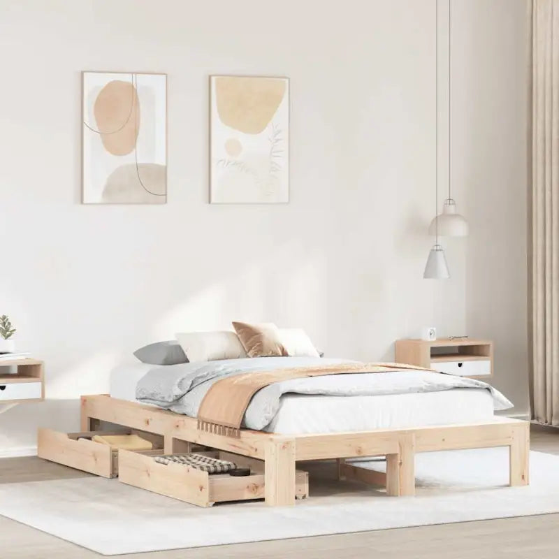 Bedframe van massief grenenhout voor een stabiele nachtrust - Bruin / 120 x 200 cm - Bedden & bedframes