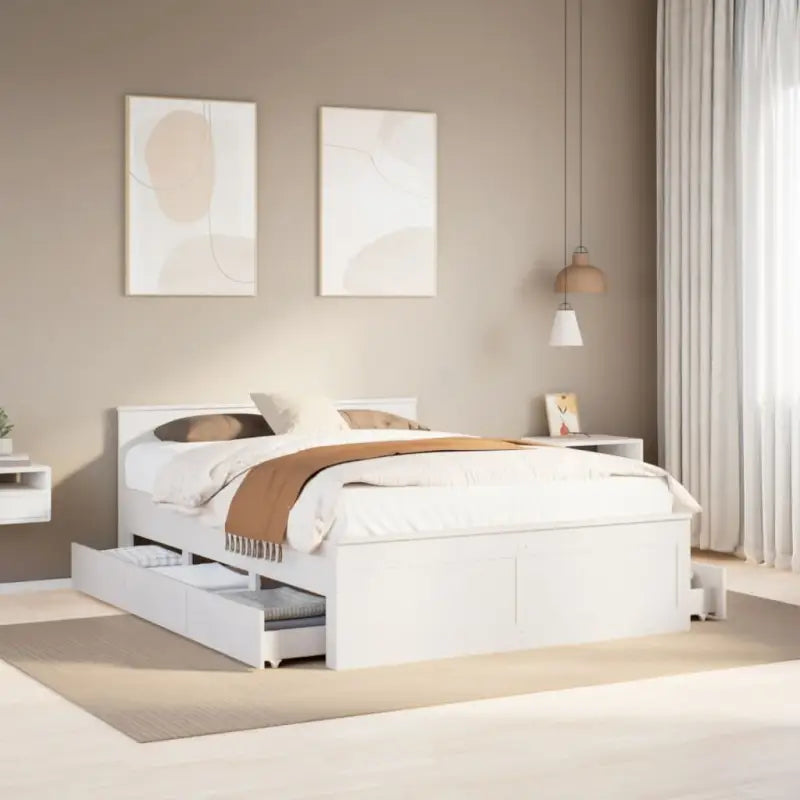 Bedframe van massief grenenhout voor een stabiele nachtrust - Wit / 150 x 200 cm - Bedden & bedframes