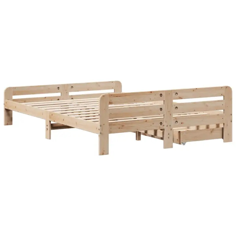 Bedframe van massief grenenhout voor een stevige en duurzame slaapruimte - Bedden & bedframes